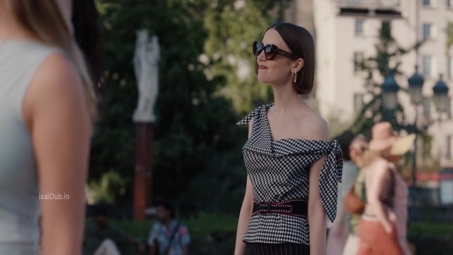 isaiDub.me - Emily in Paris 2025 Season 05 (Epi 07).mp4