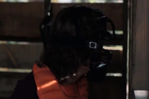 Stranger Things Season 02 (Epi 05 Five Dig Dug) HD Sample.mp4
